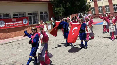 Emet’te sanat ve eğitim şöleni: Kursiyerlerin el emeği göz nuru eserleri görücüye çıktı