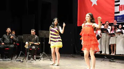 Aydın’da sanat rüzgarı: Konservatuar öğrencileri sahne tozunu yuttu