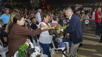 Mezitli’de hasat bereketi festivale dönüştü: Başkan Tuncer’den çiftçiye tam destek sözü
