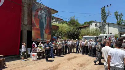 5 bin kişiyi aynı sofrada buluşturdular: Söğütalan’da geleneksel dayanışma rüzgarı