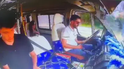 Direksiyon başında gelen o anlık gaflet faciaya davetiye çıkardı: Adana'da dolmuş dehşeti