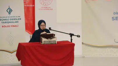 Kur’an-ı Kerim’in sedası Erzincan’da yankılandı: Bölge finalinde zirveye çıkan isimler belli oldu