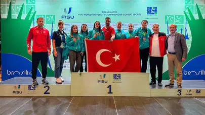 Brezilya’da İstiklal Marşı’nı üç kez okuttular: Minderin sultanları dünyayı dize getirdi
