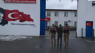 Batman’da zehir tacirlerine jandarma darbesi: Suçüstü yakalanan 2 şüpheli cezaevine gönderildi