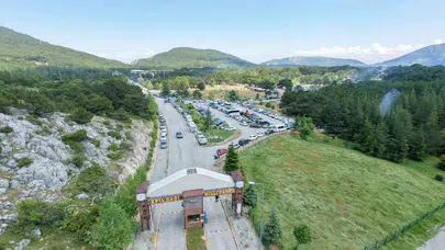 Ege’nin zirvesinde horon coşkusu: 15 bin kişi Spil Dağı’nda buluştu