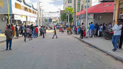 Mogadişu'da tansiyon zirvede: Eski Cumhurbaşkanı'nın evi hedef alındı