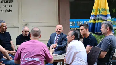Aydın'da saha mesaisi: Vali Varol esnafın kapısını çaldı, dertleri yerinde dinledi