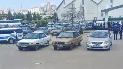 Cenaze töreninde kanlı hesaplaşma: Husumetli aileler birbirine girdi, mezarlık savaş alanına döndü