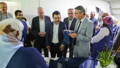 İğne oyasından modaya uzanan yetenek: Bayburtlu kadınların yıl boyu süren emeği görücüye çıktı