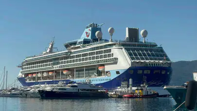 Marmaris’te kruvaziyer bereketi: Dev gemi 2 bin 500 misafirle limana giriş yaptı