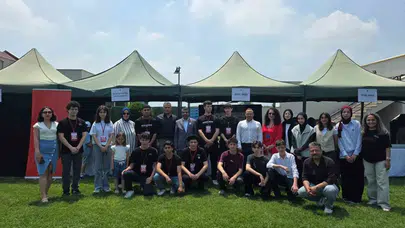 Geleceğin mucitleri Düzce'de sahne aldı: Genç beyinlerden teknoloji şovu