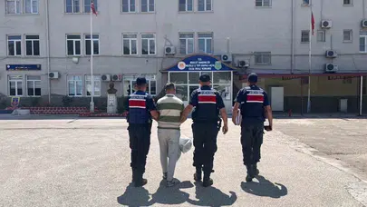 Aydın'da adaletten kaçanlara jandarma geçit vermedi: İki ilçede operasyon