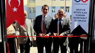 İğne iplikle sanatın buluşma noktası: Hisarcıklı kadınların hünerleri görücüye çıktı