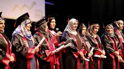 Büyükçekmece’de büyük gurur: 678 kursiyer yeni bir hayata adım attı
