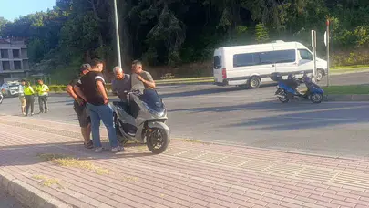 Manavgat'ta iki motosiklet çarpıştı, 2 yaralı