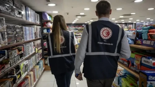Yumuşak oyuncak ve anahtarlık tehlike saçtı: Satışları yasaklandı