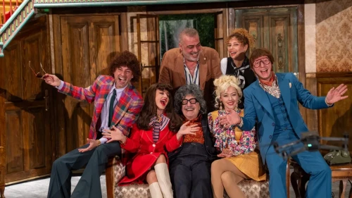 Gülmeyi özleyenlere Müjde! Salih Kalyon, Günay Karacaoğlu ve Sermiyan Midyat'tan Kahkaha Terapisi 12 Kasım'da!