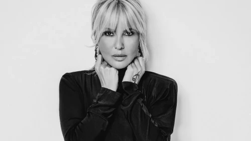 Gülben Ergen'den olay yaratan dönüş! Yeni EP'si 'GLBN' ve inanılmaz imajı 14 Kasım'da geliyor!