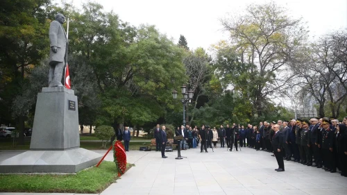 Bir millet, iki devlet tek yürek oldu... Büyük Önder Atatürk Bakü'de anıldı!
