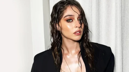 Aytaç Şaşmaz’ı unuttu, Blok3’ü es geçti! Cemre Baysel’in yeni gözdesi ünlü bir pilot!