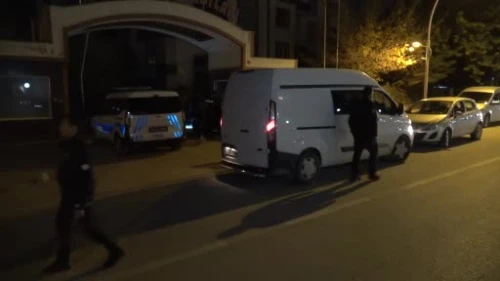 Hırsızlık zanlıları kaçarken silahla işçiyi yaraladı