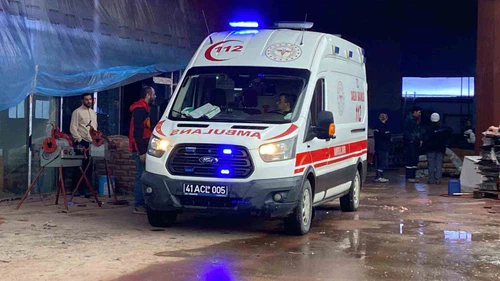 İnşaatta ölümle burun buruna... Boş akvaryuma düşen işçi son anda kurtarıldı!