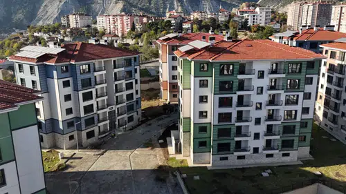 İstanbul’da konut fiyatları tırmanıyor! Bazı semtlerde metrekare fiyatı araba fiyatını geçti