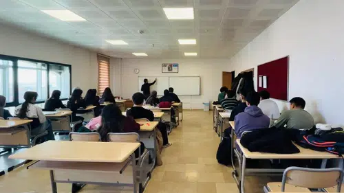 Sivas Halk Eğitimi Merkezi öğrencilerinden YKS'de dikkat çekici başarı