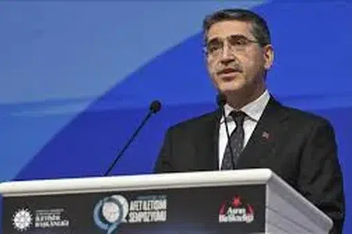 İbrahim Şenel