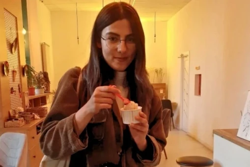 Esila Ayık