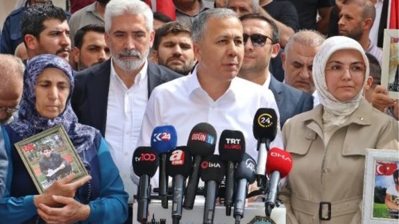 İçişleri Bakanı Ali Yerlikaya: Allah'ın izniyle terörün başını ezeceğiz