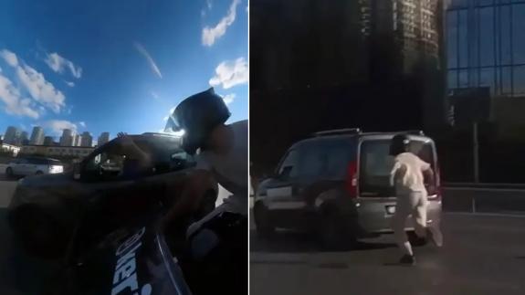 Seyir halindeyken motosikletliyi tokatladı