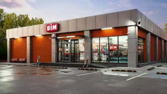 BİM 26 NİSAN 2024 Kataloğu, bu Cuma robot süpürge, kablosuz kulaklık, saklama kapları, çok amaçlı organizerler satışta!