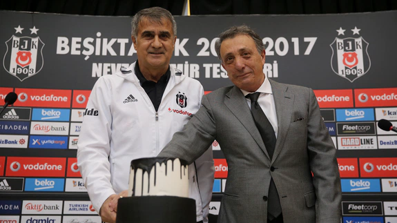 Şenol Güneş Basın Toplantısında