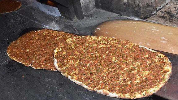 Gaziantep ve Şanlıurfa'nın paylaşamadığı tescilli lezzet: Lahmacun