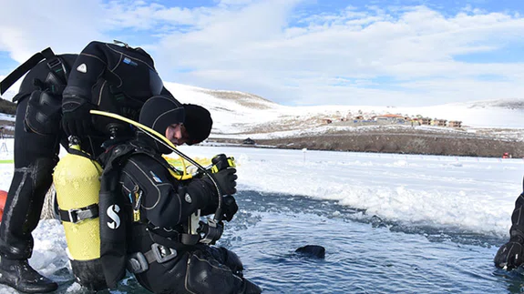 'Umut' ve 'nefes' olmak için su altında yoğun mesai yapan tim: SAK
