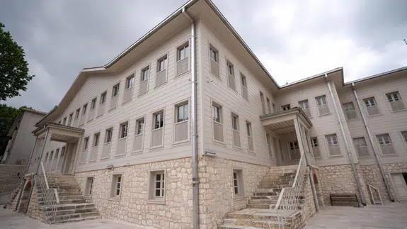 Özgün haliyle yeniden inşa edilen Kasımpaşa Mevlevihanesi irfan ocağı olarak hizmet verecek