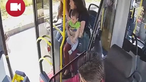 Kahraman Şoför Yaralı Bebek Ve Annesini Hastaneye Yetiştirdi
