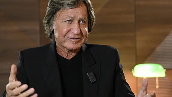Gazze'de saldırılardan kaçan siviller Mohamed Hadid'e annesinin yaşadıklarını hatırlattı
