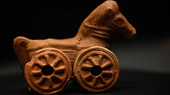 Farklı müzelerdeki antik oyuncaklar Ankara'daki geçici sergide bir araya getirildi