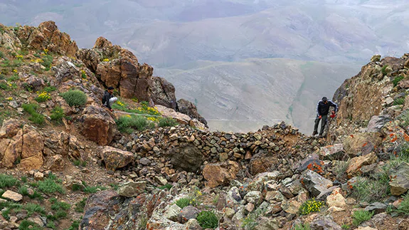 Van'da Urartulara ait en yüksek rakımdaki kale kalıntısına ulaşıldı