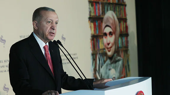 "Şule Yüksel Şenler Vakfı aklıselim, kalbiselim nesillerin yetiştiği bir ocak görevi görecektir