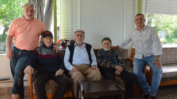 Bir asrı deviren asker arkadaşları, 70 yıl sonra özlem giderdi