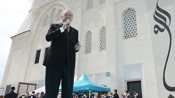 "İlk etapta Rize genelinde toplam 550 konut inşa edeceğiz"