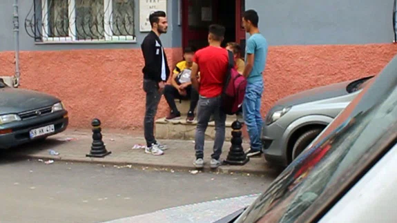 Sosyal Deneyin Böylesi: 5 Dakikada İkna Etti!