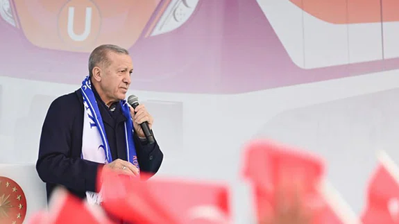 "Ülkemizin ortak değeri olan İstanbul'u kimsenin insafına bırakamayız"