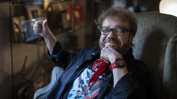 Attila Atasoy, ilk plağından bugüne geçen 51 yılda yaşadıklarını anlattı