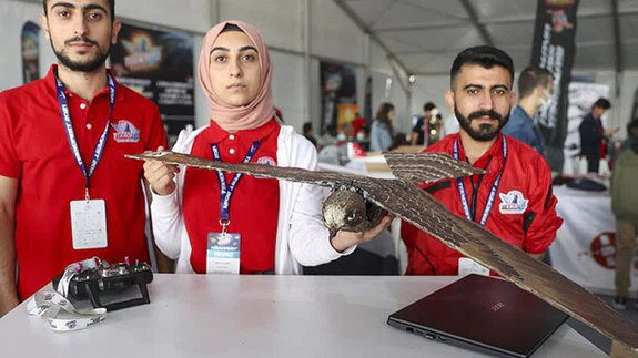 Ağrılı öğrencilerin atmacası TEKNOFEST'te havalandı