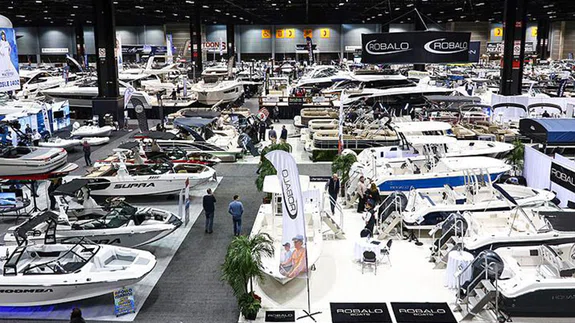 Milyon dolarlık yatlar Chicago'da görücüye çıktı