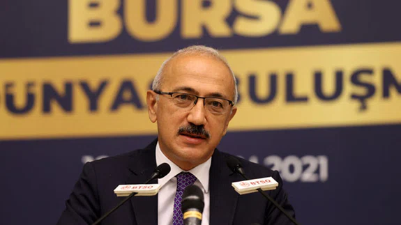 Kısa vadeli kazanımlar uğruna asla enflasyon hedefimizden kopmayacağız